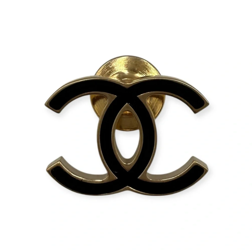 Chanel CC Logo Brooch – Gold Tone & Black Enamel with Box + COA - Picture 6 of 11